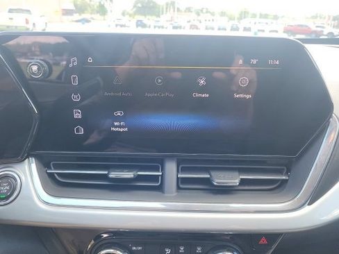 Used 2022 Chevrolet Trax LT FWD image 27