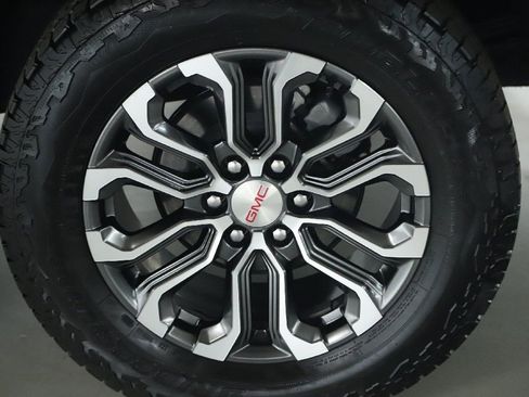 Used 2026 GMC Canyon Denali AWD/4WD image 40