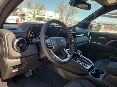 Used 2026 Chevrolet Colorado Z71 w/ Technology Package image 2