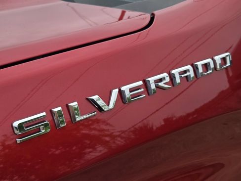 Used 2024 Chevrolet Silverado 1500 LT RWD image 12