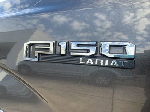 Used 2019 Ford F150 Lariat w/ FX4 Off-Road Package image 9