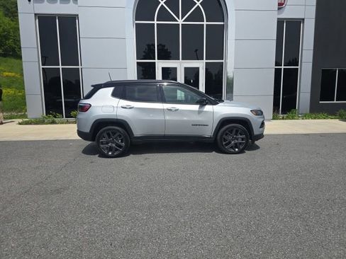 Certified 2026 Jeep Compass Limited w/ Sun, Sound & Navigation Group AWD/4WD image 7