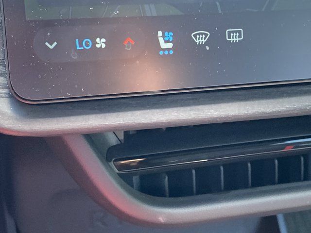 Used 2023 Rivian R1S Adventure Quad AWD/4WD image 33