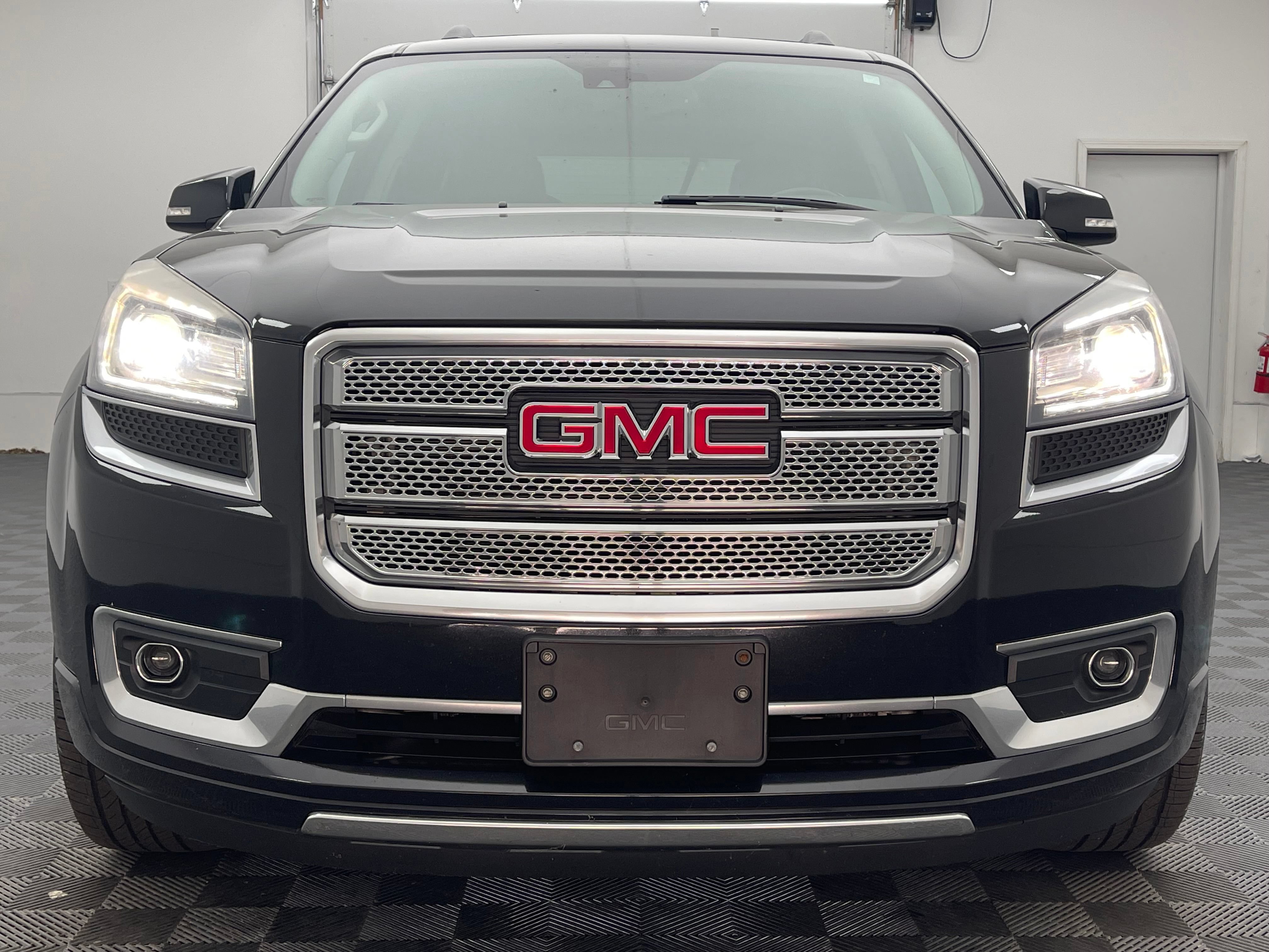 Used 2015 GMC Acadia Denali FWD image 15