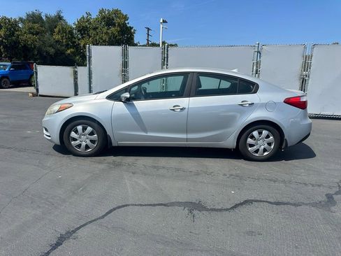 Used 2015 Kia Forte LX w/ Popular Package FWD image 2
