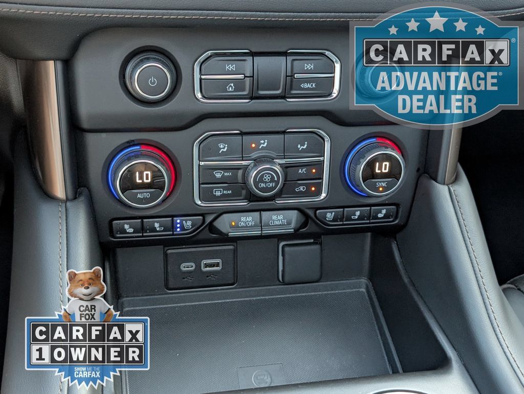 Used 2024 Chevrolet Suburban High Country AWD/4WD image 10