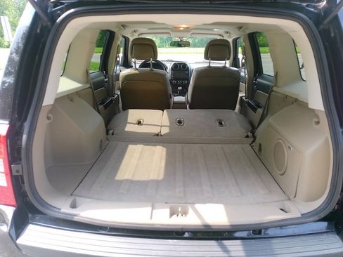 Used 2015 Jeep Patriot High Altitude AWD/4WD image 29