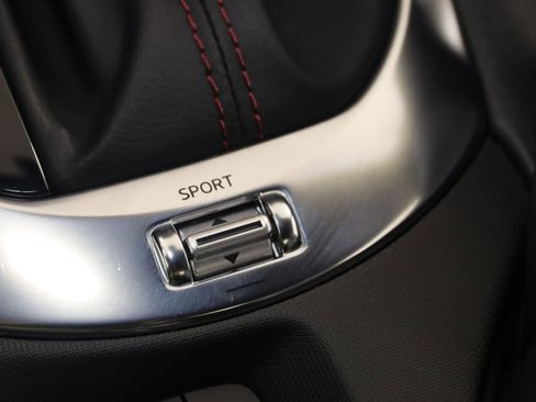 Used 2019 MAZDA MX-5 Miata RF Grand Touring RWD image 31