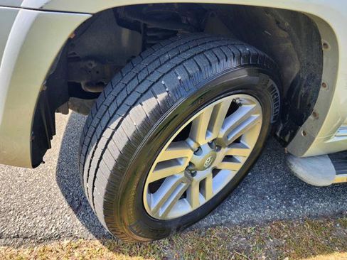 Used 2010 Toyota 4Runner Limited image 9