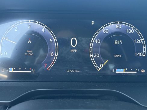 Used 2023 Jeep Grand Cherokee Laredo AWD/4WD image 11