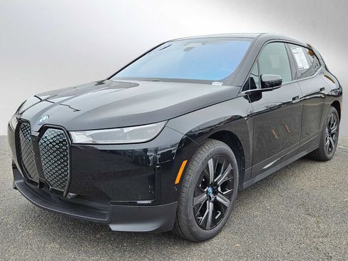 Used 2025 BMW iX xDrive50 image 7