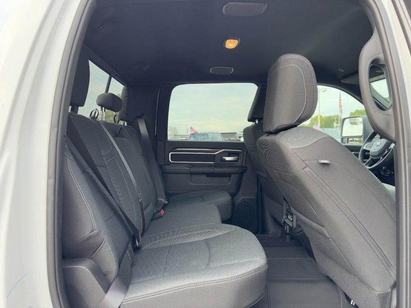 New 2026 RAM 2500 Big Horn AWD/4WD image 5