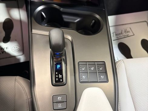 Used 2026 Lexus UX 300h AWD w/ Accessory Package (Z1) image 33