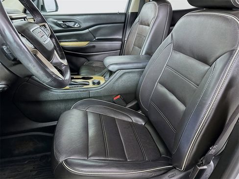 Used 2018 GMC Acadia Denali image 8