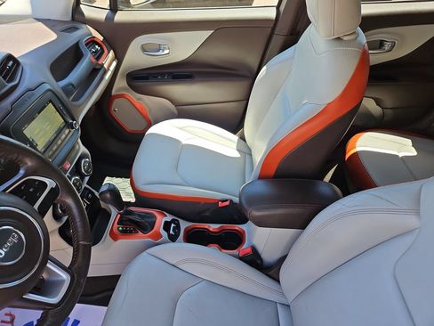 Used 2016 Jeep Renegade Limited AWD/4WD image 26