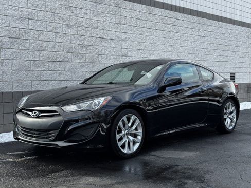Used 2013 Hyundai Genesis 2.0T image 1