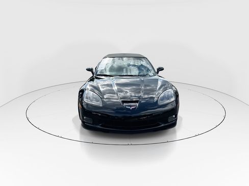 Used 2013 Chevrolet Corvette Grand Sport w/ 3LT Preferred Equipment Group RWD image 3
