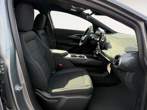 New 2026 Chevrolet Equinox EV LT image 19