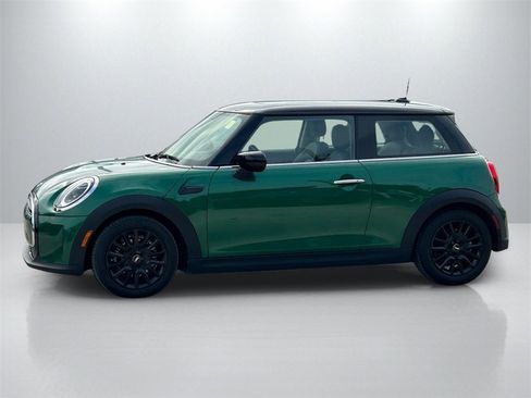 Used 2024 MINI Cooper 2-Door Hardtop image 8