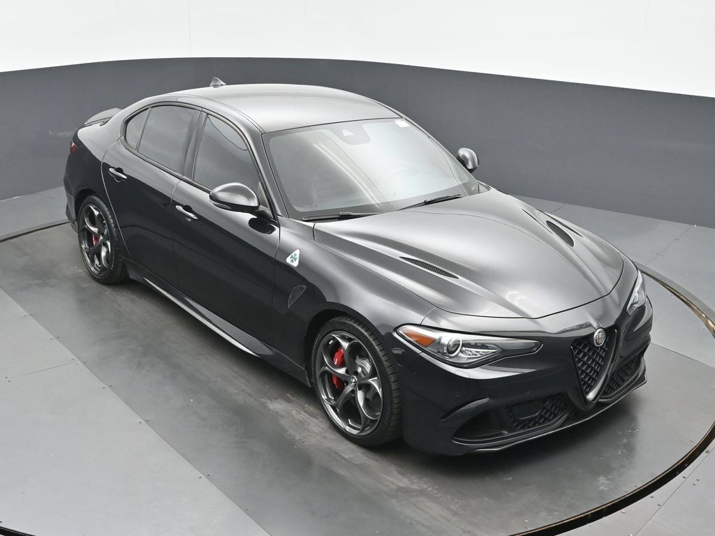 Used 2022 Alfa Romeo Giulia Quadrifoglio RWD image 34