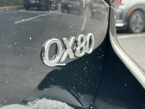 Certified 2024 INFINITI QX80 Premium Select w/ Cargo Package image 10