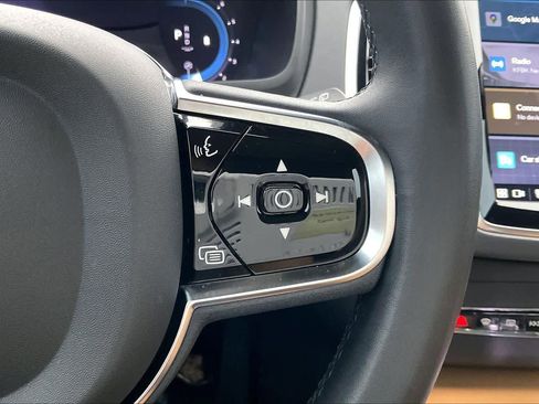 Used 2024 Volvo XC90 B6 Ultimate w/ Protection Package Premier image 22