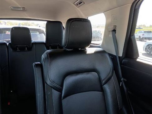 Certified 2024 Nissan Pathfinder SL w/ SL Premium Package image 14