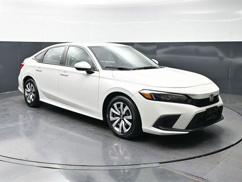 Used 2023 Honda Civic LX image 3