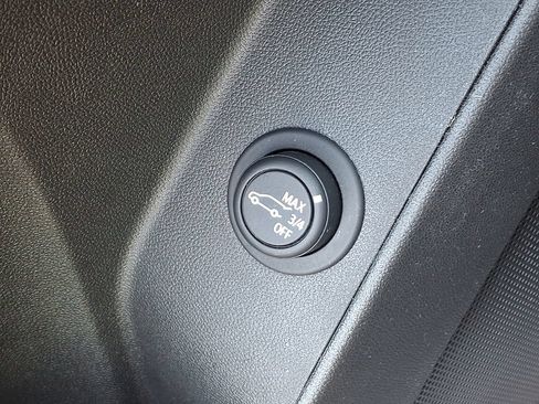 Certified 2024 Chevrolet Equinox LT w/ LPO, Floor Liner Package FWD image 26