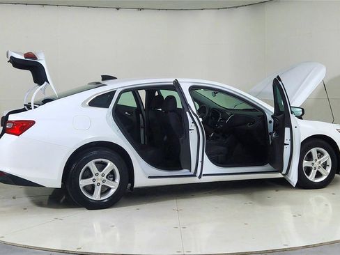 Used 2024 Chevrolet Malibu LS w/ Driver Confidence Package image 12