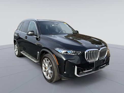 Used 2024 BMW X5 xDrive50e image 1