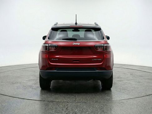 Used 2025 Jeep Compass Limited image 7