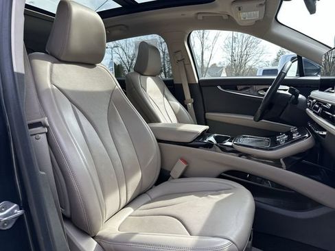 Used 2022 Lincoln Nautilus Reserve w/ Cargo Utility Package image 28