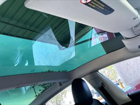 Used 2019 Tesla Model 3 Standard Range RWD image 13