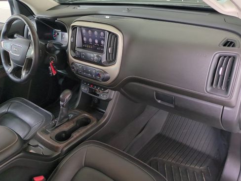 Used 2022 GMC Canyon Denali w/ Denali Black Edition Package AWD/4WD image 18