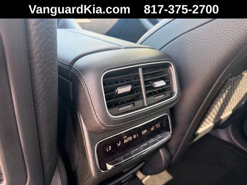 Used 2020 Mercedes-Benz GLE 350 4MATIC image 25