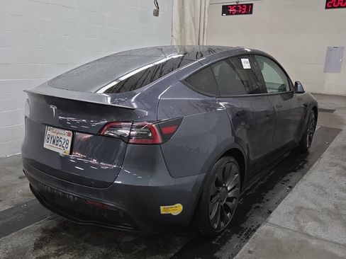 Used 2021 Tesla Model Y Performance image 3