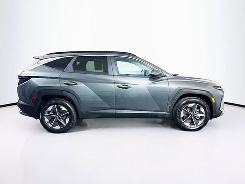 Certified 2025 Hyundai Tucson SEL AWD/4WD image 10