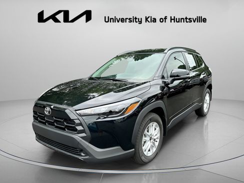 Used 2026 Toyota Corolla Cross LE FWD image 4