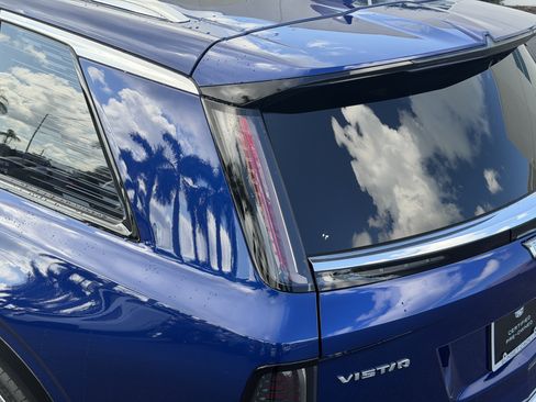 Certified 2026 Cadillac Vistiq Premium Luxury w/ LPO, Floor Liner Package AWD/4WD image 10