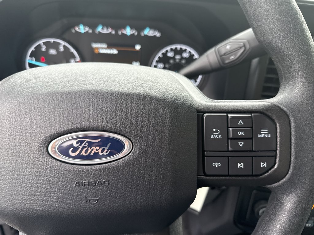 New 2026 Ford F350 XL w/ XL Driver Assist Package RWD image 26