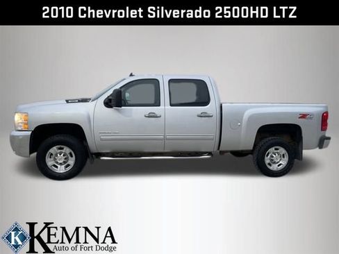 Used 2010 Chevrolet Silverado 2500 LTZ w/ Convenience Package image 2