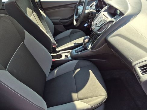 Used 2014 Ford Focus S FWD image 18