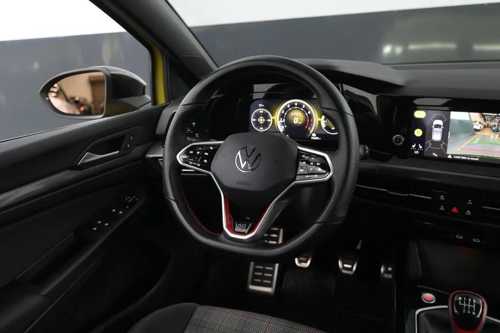 Used 2023 Volkswagen GTI 40th Anniversary Edition FWD image 38