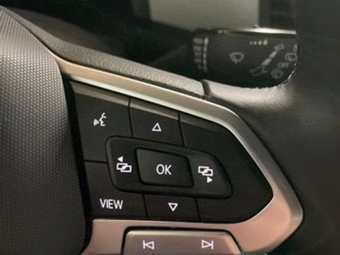 Certified 2020 Volkswagen Atlas Cross Sport SE AWD/4WD image 19