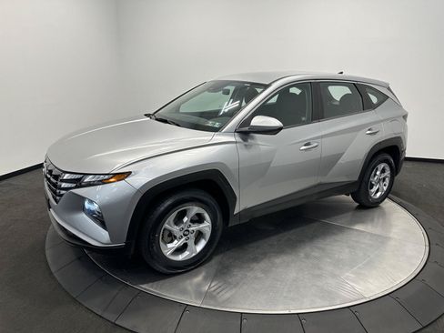 Used 2022 Hyundai Tucson SE AWD/4WD image 3