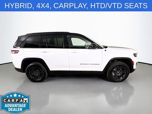 Used 2024 Jeep Grand Cherokee Trailhawk AWD/4WD image 8