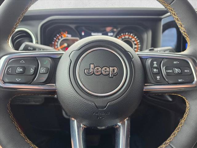 Used 2024 Jeep Wrangler Unlimited Sahara w/ Technology Group AWD/4WD image 17