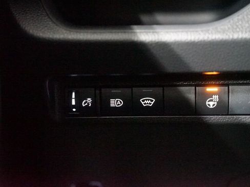 Used 2023 Toyota RAV4 SE w/ Weather & Moonroof Package image 25