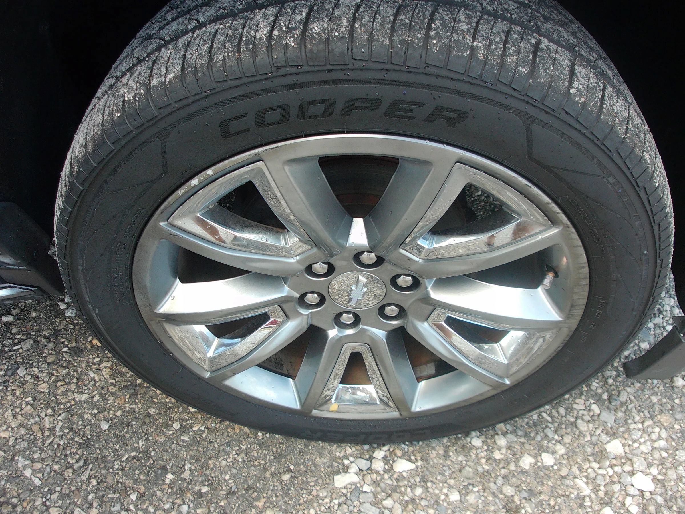 Used 2015 Chevrolet Suburban LTZ RWD image 55